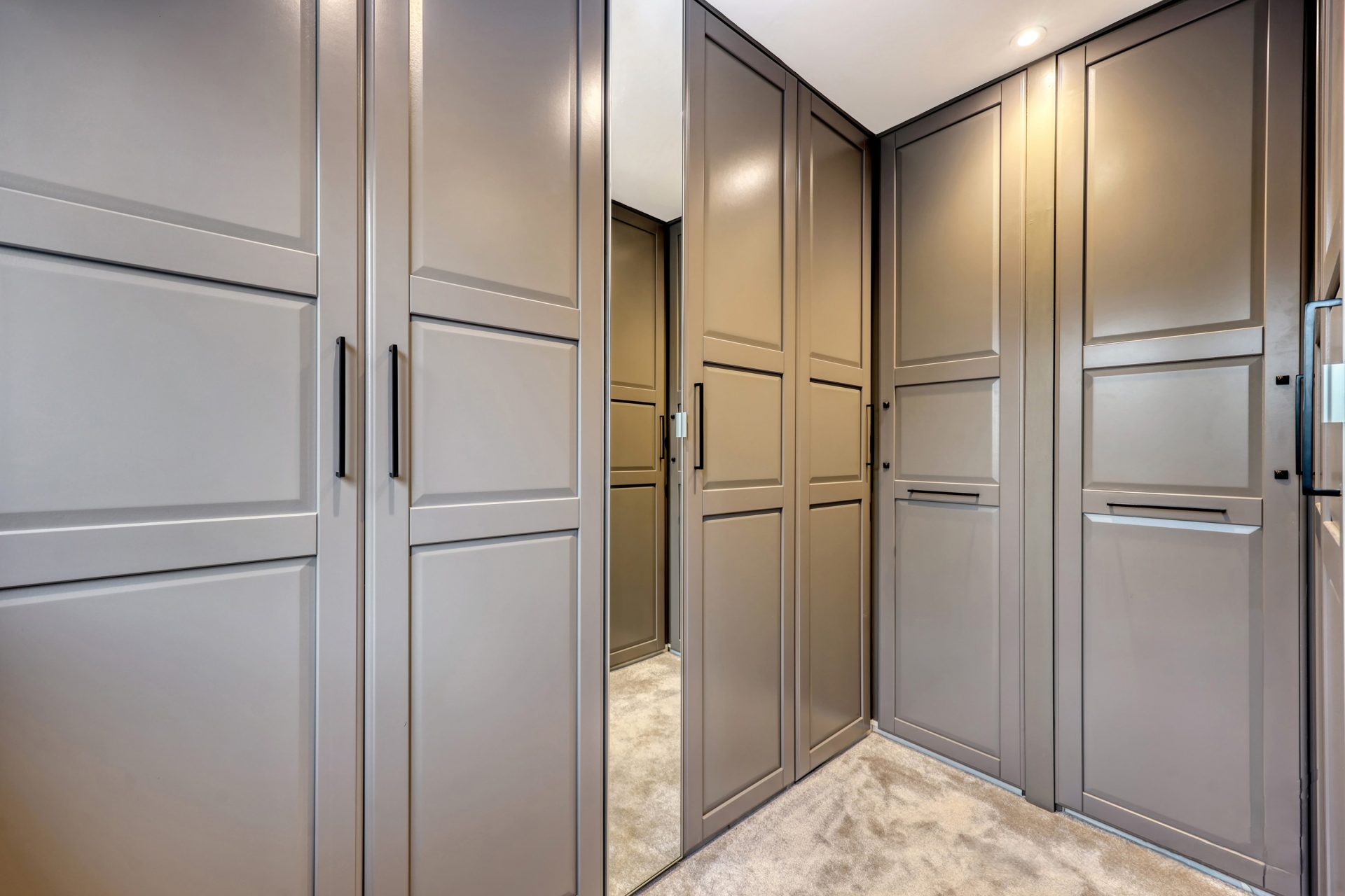 luxury closet